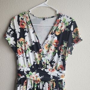 Floral V-Neck Maxi Dress